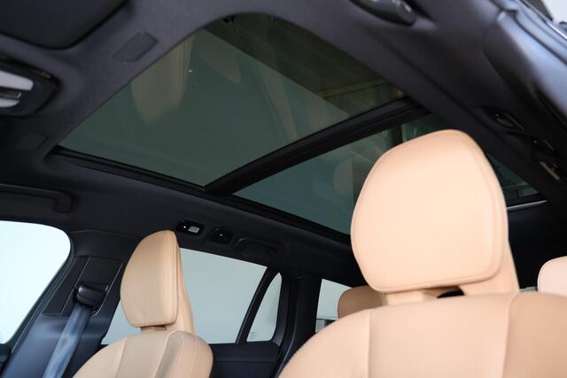 Volvo V60 B4 Plus Dark - Panorama/schuifdak - IntelliSafe Assist & Surround - 360º Camera - Harman/Kardon audio - Adaptieve LED koplampen - Verwarmde voorstoelen, stuur & achterbank - Parkeersensoren voor & achter - Elektr. bedienb. voorstoelen met geheugen - Draad