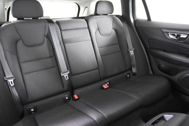 Volvo V60 2.0 D3 Momentum *1ste Eigenaar*Navigatie*Trekhaak*