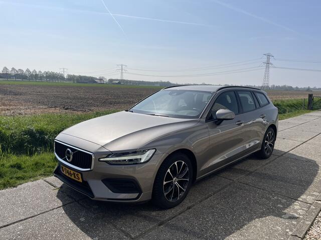 Volvo V60 2.0 B3 Momentum, LEDEREN BEKLEDING.