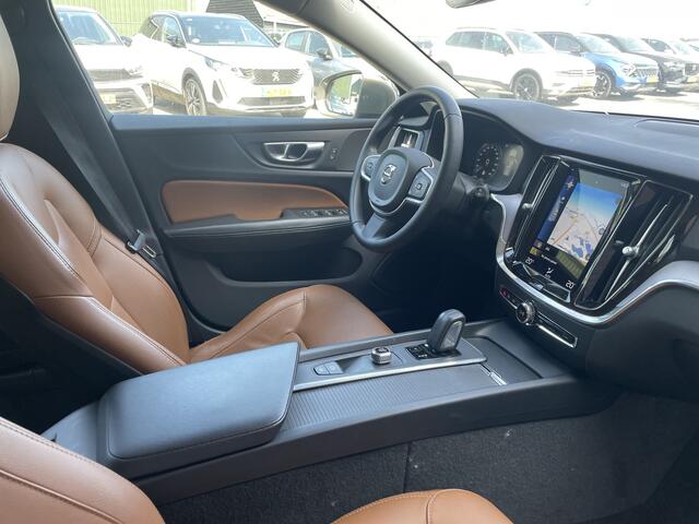 Volvo V60 2.0 B3 Momentum, LEDEREN BEKLEDING.