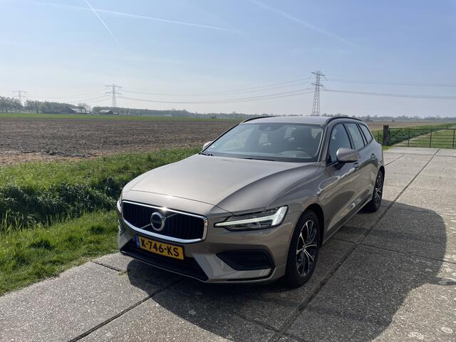 Volvo V60 2.0 B3 Momentum, LEDEREN BEKLEDING.