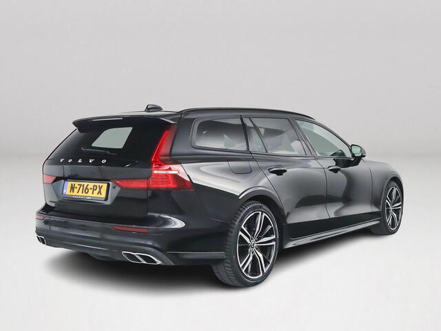 Volvo V60 B3 Aut. Momentum Advantage | Parkeercamera | Trekhaak | Stoel- en stuurverwarming