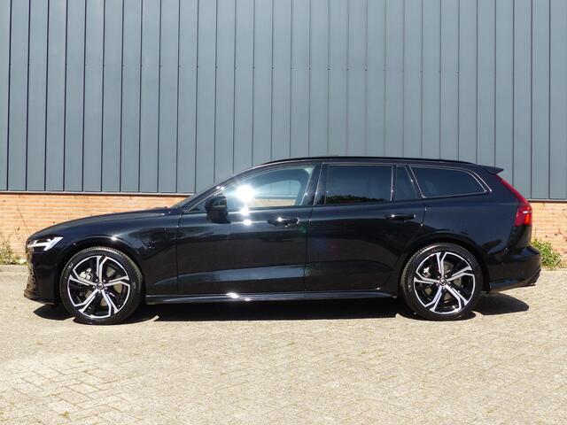 Volvo V60 T8 Plug-in hybrid AWD Ultra Dark