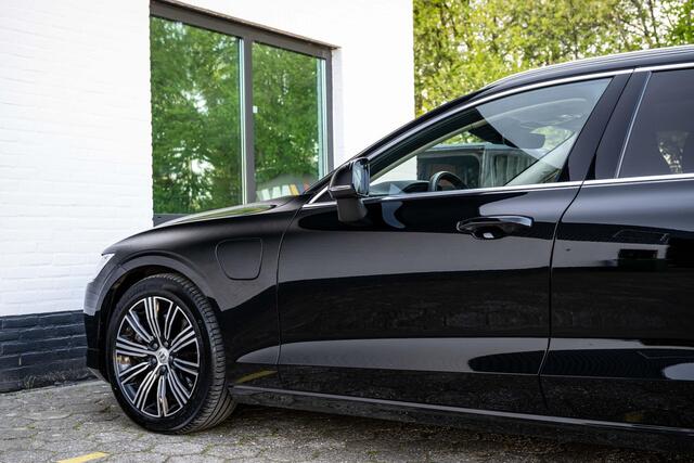 Volvo V60 2.0 T6 Recharge AWD Inscription B&W Nappa