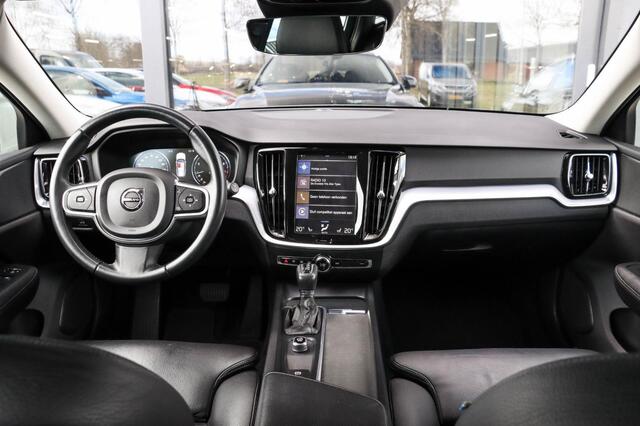 Volvo V60 2.0 T5 Momentum | Leder | PDC V+A | Trekhaak