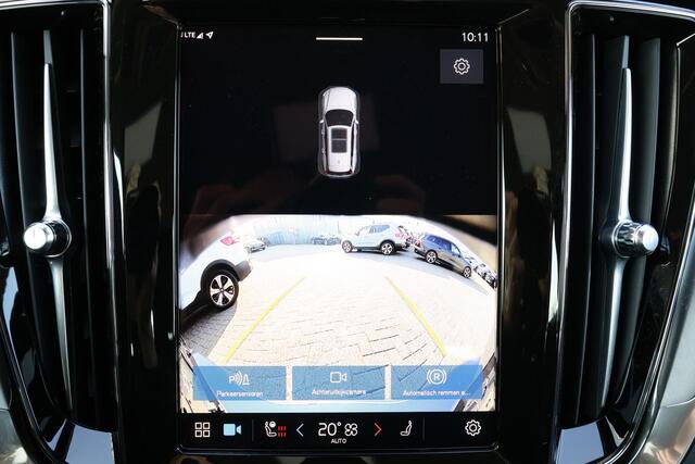 Volvo V60 B4 Essential - IntelliSafe Assist & Surround - Parkeercamera achter - Verwarmde voorstoelen, stuur & achterbank - Parkeersensoren voor & achter - Draadloze tel. lader - Elektr. verstelbare lendesteunen - 17' LMV