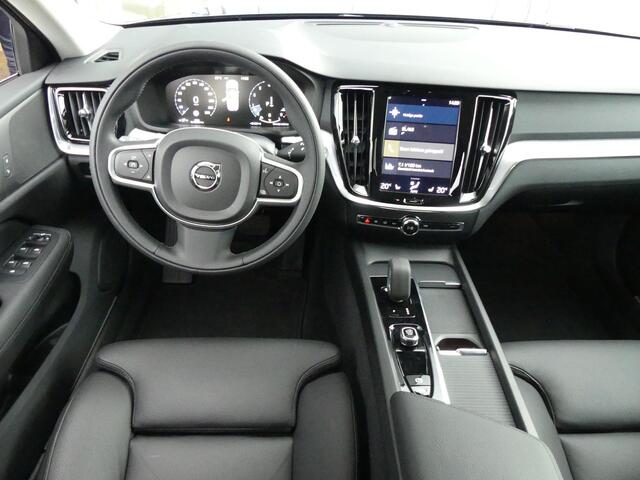 Volvo V60 B4 Aut. Momentum Business | Trekhaak | Stoel-/stuurverwarming | Lederen bekleding | Camera | Adaptive Cruise control | Park assist voor en achter
