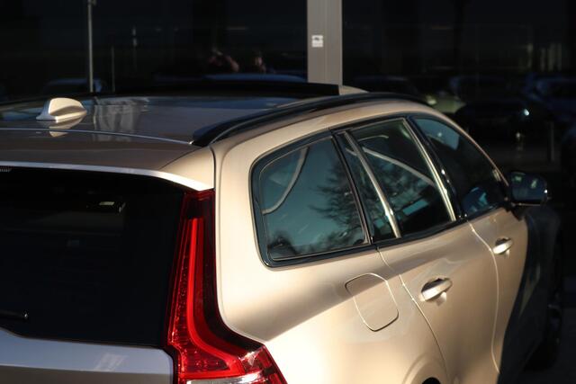 Volvo V60 2.0 B3 Ultimate Dark | Schuif-/ kanteldak| 360* Camera| Keyless Entry| All- Season banden|