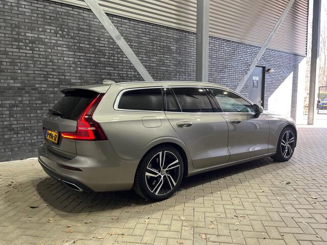 Volvo V60 T6 AWD Inscription | Panoramadak | Head-Up | Trekhaak | Camera | Apple Carplay