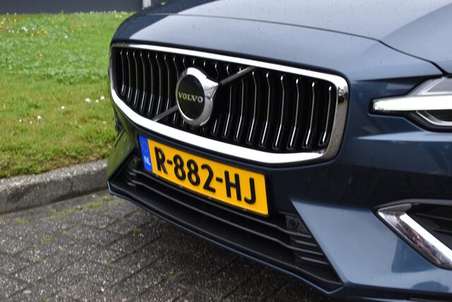 Volvo V60 B3 177PK Automaat Plus Bright | Leder | Stoel/Stuur verwarming | Elektr. stoel | Camera | 18"LMV