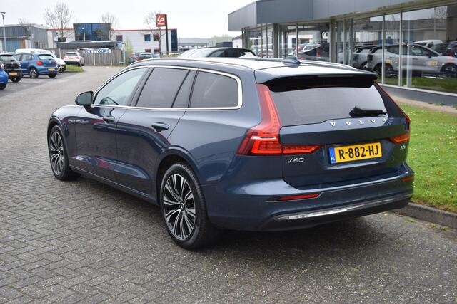 Volvo V60 B3 177PK Automaat Plus Bright | Leder | Stoel/Stuur verwarming | Elektr. stoel | Camera | 18"LMV