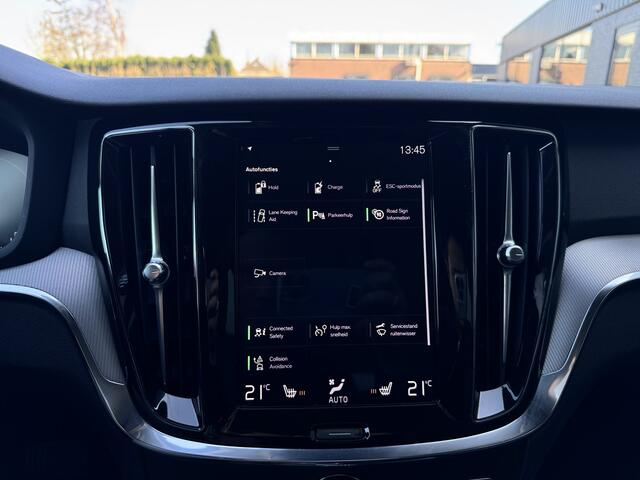 Volvo V60 2.0 T8 Hybride AWD Inscription / Trekhaak / Navigatie / Pdc+Camera / Leder sport / Lmv / Apk aug-2025