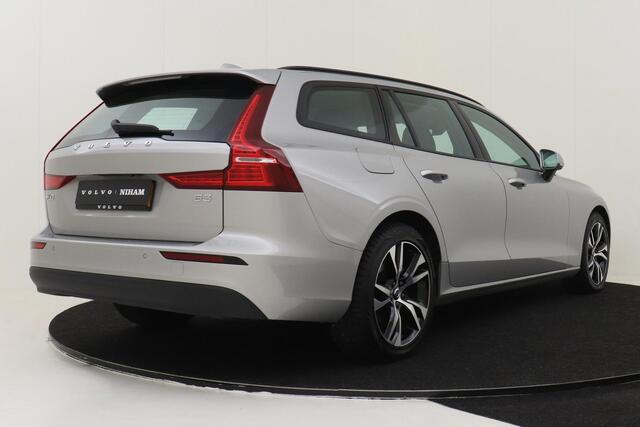 Volvo V60 B3 (M-HYBRID) ESSENTIAL EDITION -ADAP.CRUISE|BLIS|CLIMATE|CAMERA