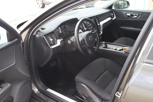 Volvo V60 B3 Aut. Momentum Advantage | Parkeercamera