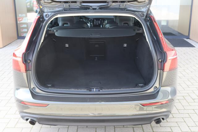 Volvo V60 B3 Aut. Momentum Advantage | Parkeercamera