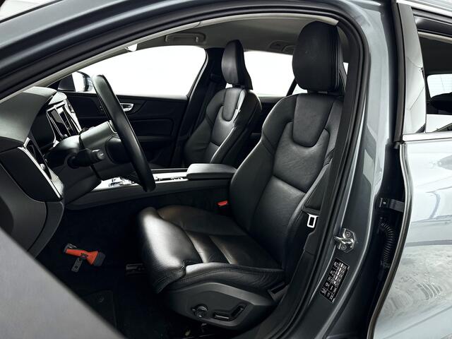 Volvo V60 B4 Aut. Inscription | Trekhaak | Stoel- en stuurverwarming | Parkeercamera