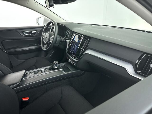 Volvo V60 B3 Aut. Momentum Advantage | Parkeercamera | Apple Carplay | Trekhaak