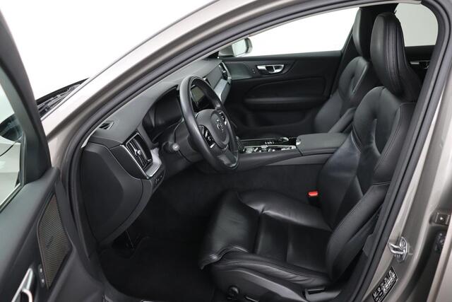 Volvo V60 2.0 T6 Recharge AWD Business Pro | Panoramadak | Head-Up | Leder | 360 camera | Stoel & stuurverwarming | Harman/Kardon | Keyless | Full LED | Carplay | Navigatie