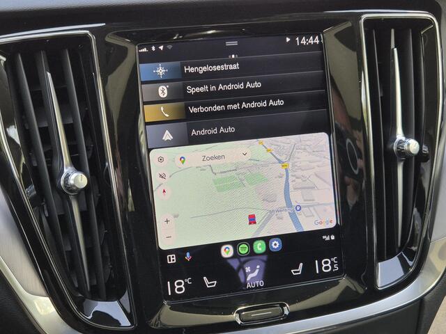 Volvo V60 2.0 T6 Recharge AWD Business Pro Automaat / Climate Pack / Lounge Pack / Trekgewicht 2000 Kg / Apple Carplay Android Auto / Audio & Park Assist Pack / Stuur- en Stoelverwarming / Harman Kardon Premium Audio /