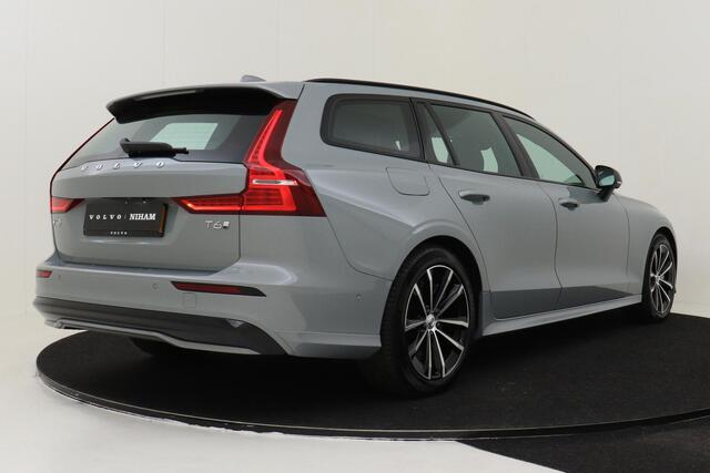 Volvo V60 T6 RECHARGE AWD PLUS DARK -PANO.DAK|HK-AUDIO|360°CAM|BLIS|TREKHAAK|STYLING