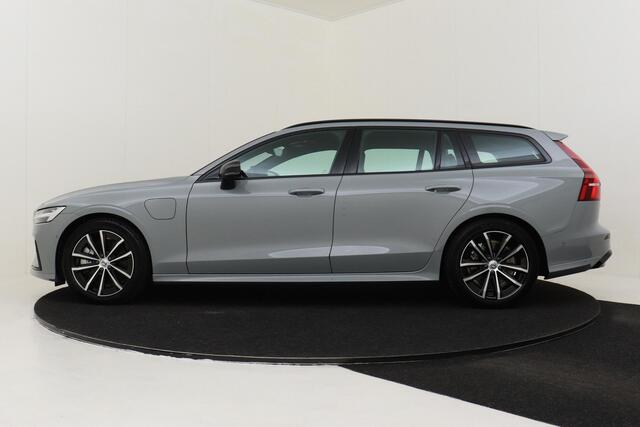 Volvo V60 T6 RECHARGE AWD PLUS DARK -PANO.DAK|HK-AUDIO|360°CAM|BLIS|TREKHAAK|STYLING