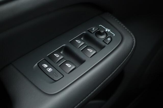 Volvo V60 T6 Recharge Plus Bright | Pilot assist | H&K | Memory | 360cam | Google info. | 19''