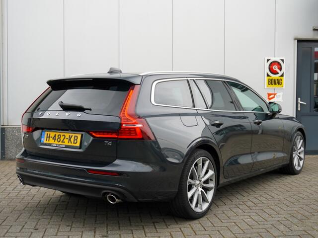Volvo V60 2.0 T4 Moment.Pro Leder | CarPlay | Camera | Pilot ass. | NAP
