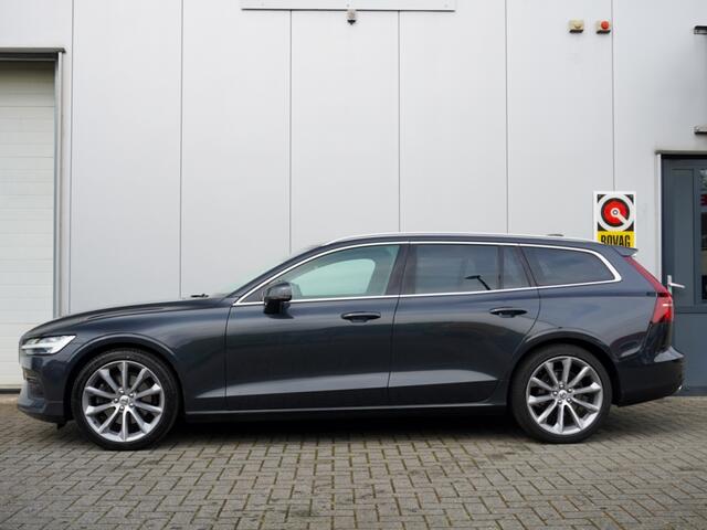 Volvo V60 2.0 T4 Moment.Pro Leder | CarPlay | Camera | Pilot ass. | NAP