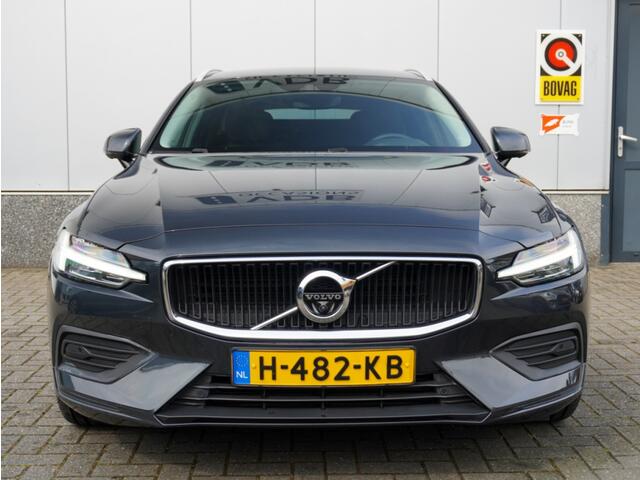 Volvo V60 2.0 T4 Moment.Pro Leder | CarPlay | Camera | Pilot ass. | NAP