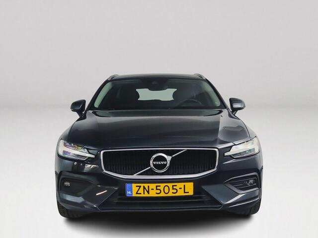Volvo V60 T5 Aut. Momentum Pro | Trekhaak | Parkeercamera