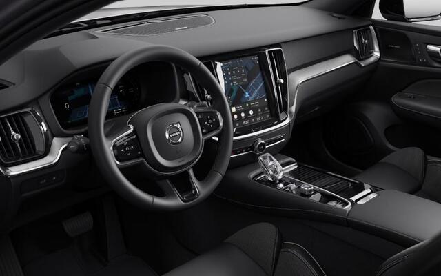 Volvo V60 2.0 T6 Plug-in hybrid AWD Plus Dark | Panoramadak | Head Up Display | Aurora Silver | Donker Glas | 360 Camera | 19" |