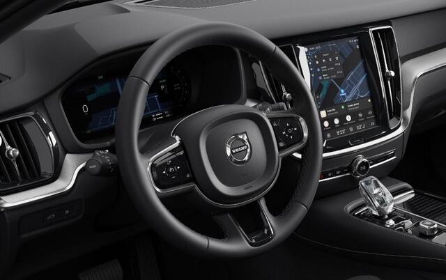 Volvo V60 2.0 T6 Plug-in hybrid AWD Plus Dark | Panoramadak | Head Up Display | Aurora Silver | Donker Glas | 360 Camera | 19" |