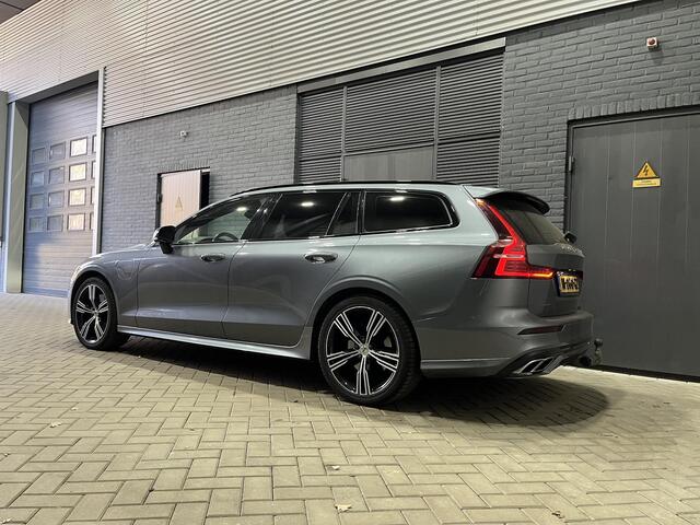 Volvo V60 T8 Twin Engine R-Design | Panoramadak | Head-Up | ACC | Trekhaak | Stoel+Stuurverwarming | 19 Inch