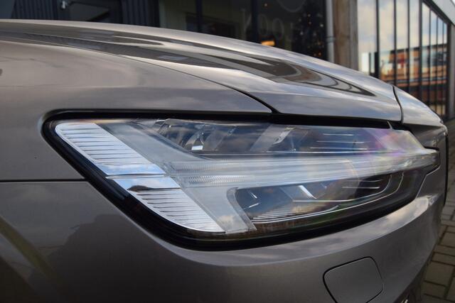 Volvo V60 T8 Recharge AWD R-Design