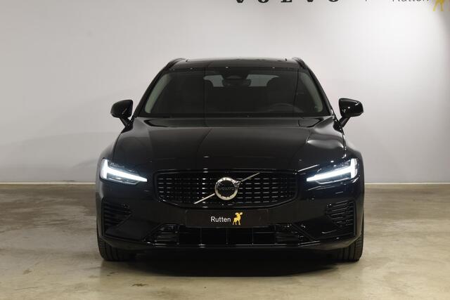 Volvo V60 T6 253PK AWD Ultra Dark / Navigatie / Adaptieve Cruisecontrol / Elektrische Stoelen / Harman Kardon / LM Velgen / Trekhaak /