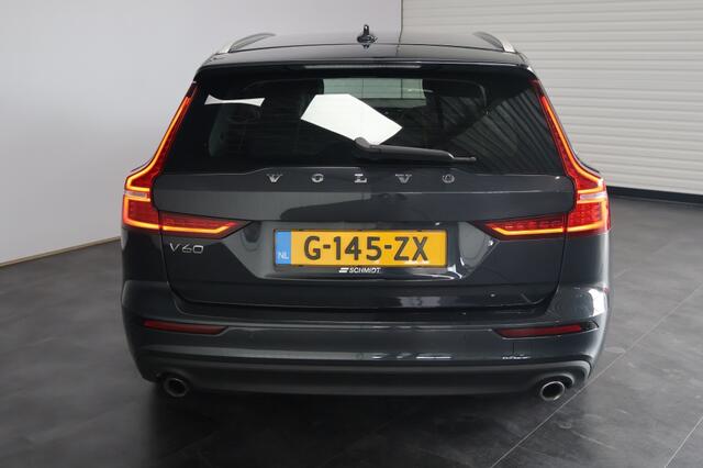 Volvo V60 2.0 T4 Momentum Pro | LED | Leder | Camera