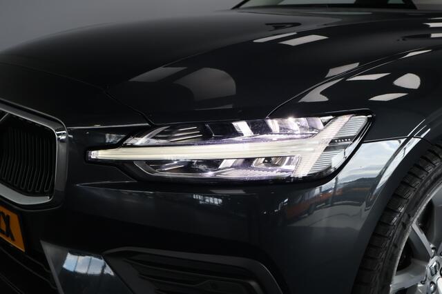 Volvo V60 2.0 T4 Momentum Pro | LED | Leder | Camera