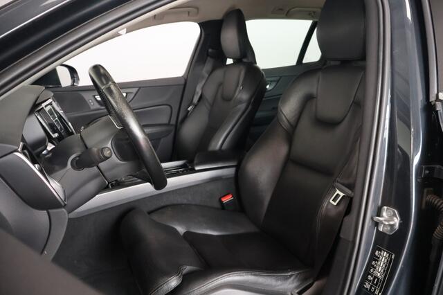 Volvo V60 2.0 T4 Momentum Pro | LED | Leder | Camera