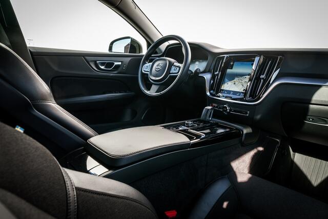 Volvo V60 2.0 T6 340 PK Twin Engine AWD Momentum Pro RIJKLAAR INCL GARANTIE. | Trekhaak , Clima | 4 AWD | 18 INCH LMV |