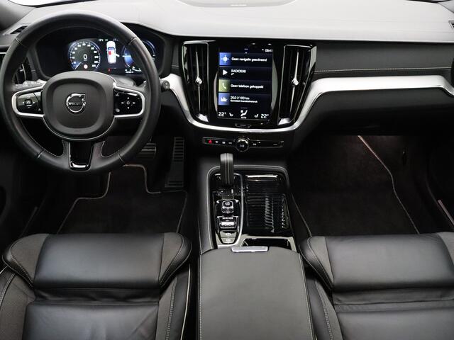 Volvo V60 T8 405pk AWD Polestar Engineered / 20" Gesmeden Polestar Velgen / Öhlins instelbare demper / Brembo Performance Remmen / 360º Camera / Harman&Kardon /