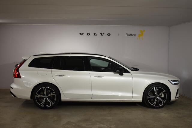 Volvo V60 T6 350PK Automaat AWD Plus Dark / Adaptieve Cruisecontrol / Parkeersensoren / Stoelverwarming / Stuurverwarming / Lighting / Elektrische Stoelen /