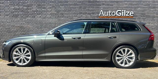 Volvo V60 2.0 T8 Twin Engine AWD R-Design l Pano l Elektrische Trekhaak l Elektrische Klep l NAP