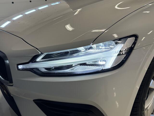 Volvo V60 2.0 B3 Momentum Advantage Automaat | Adaptive cruise | Elektr. trekhaak | Camera | Dealer onderhouden | NL auto