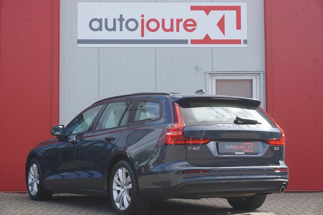 Volvo V60 2.0 D3 Momentum | Panoramadak | Leder | Navigatie | Cruise Control |