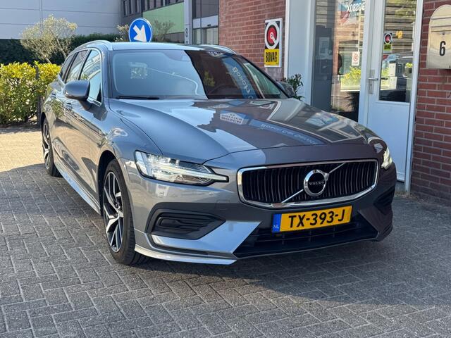 Volvo V60 2.0 T5 184kW Momentum