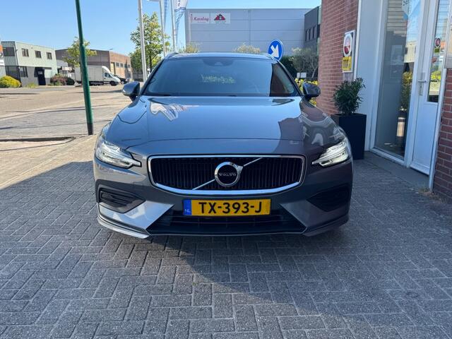 Volvo V60 2.0 T5 184kW Momentum