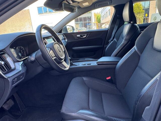 Volvo V60 2.0 T5 184kW Momentum