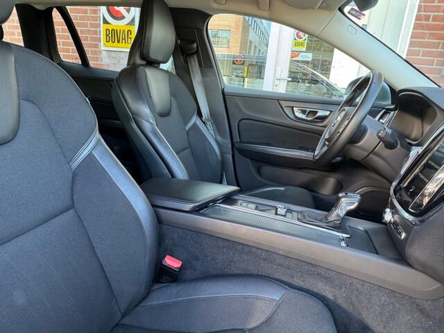 Volvo V60 2.0 T5 184kW Momentum