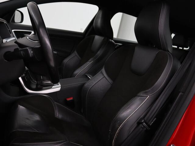 Volvo V60 2.0 T4 Business Sport