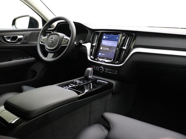 Volvo V60 T6 350PK Plug-in hybrid AWD Plus Dark | Lighting | 360 Camera | Harman/Kardon